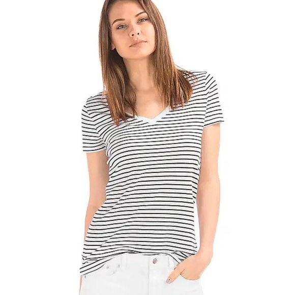 GAP Favorite Blue & White Striped T-Shirt EUC - Picture 1 of 5